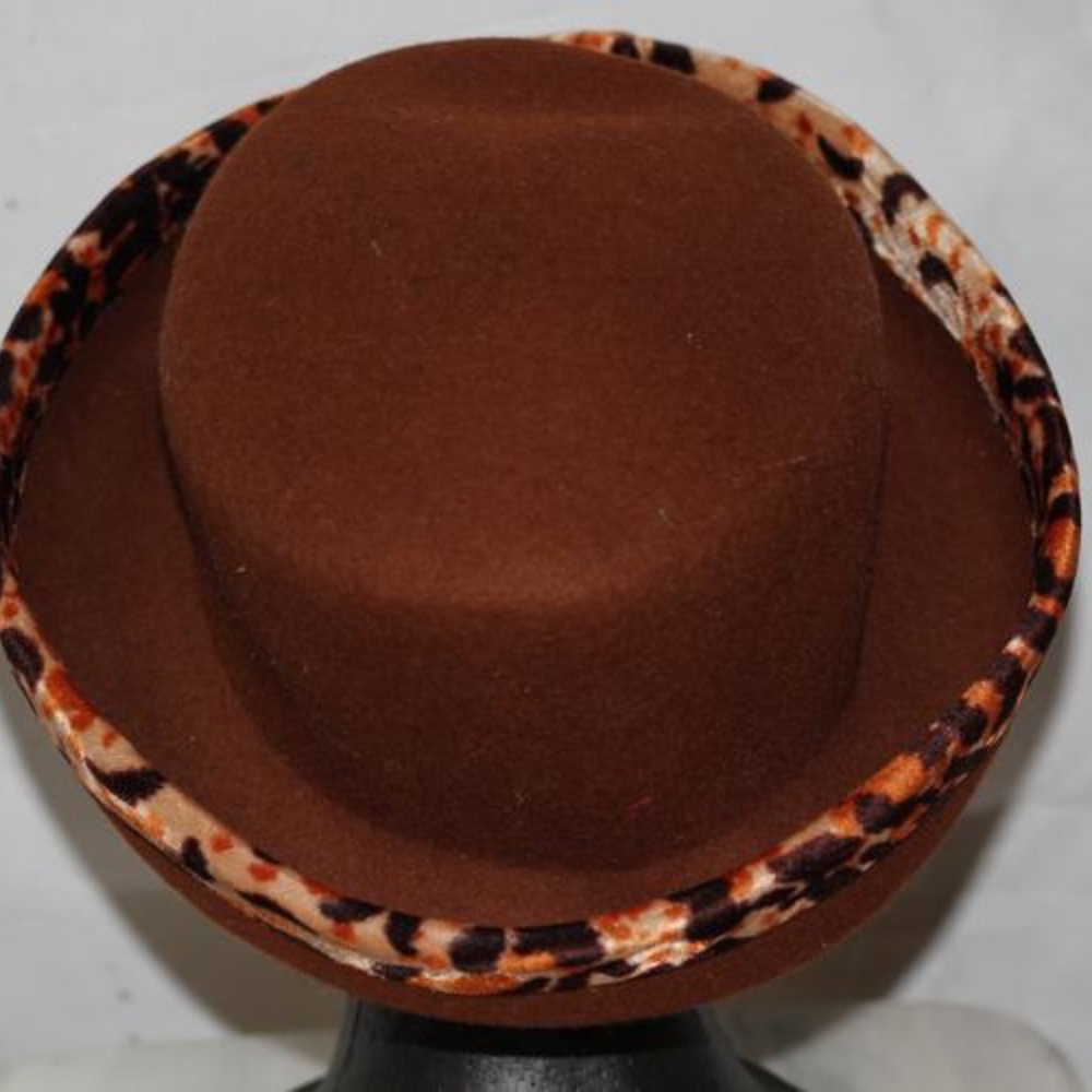 Leopard Wool Bucket Hat - Picture 5 of 6